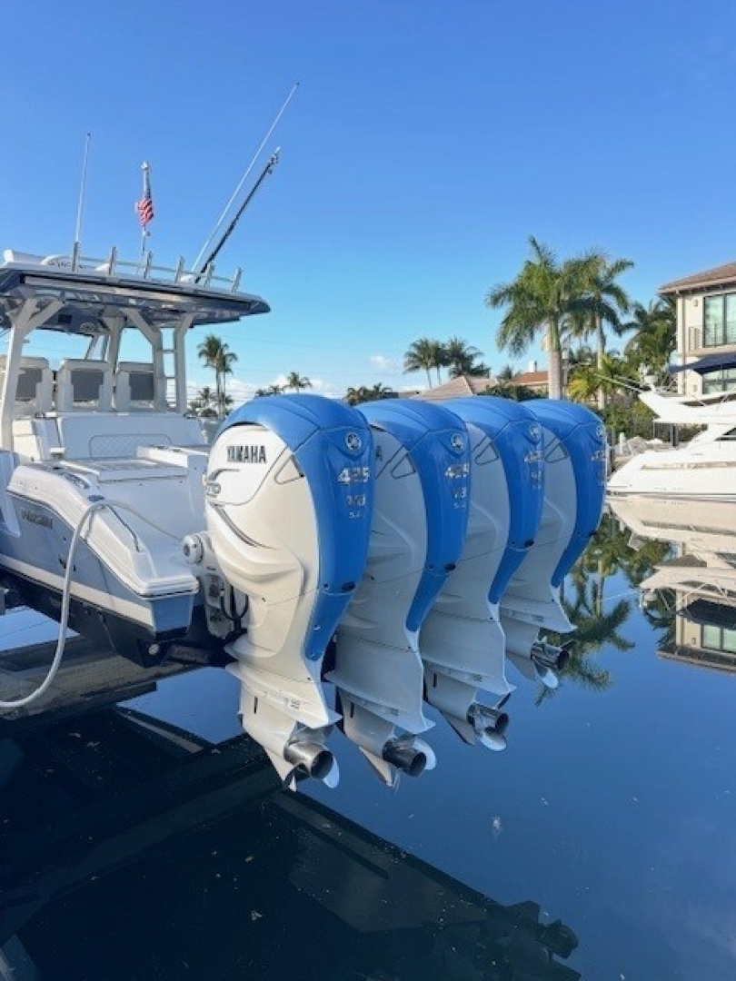 2023 PURSUIT S 428 Sport Base - Image 21