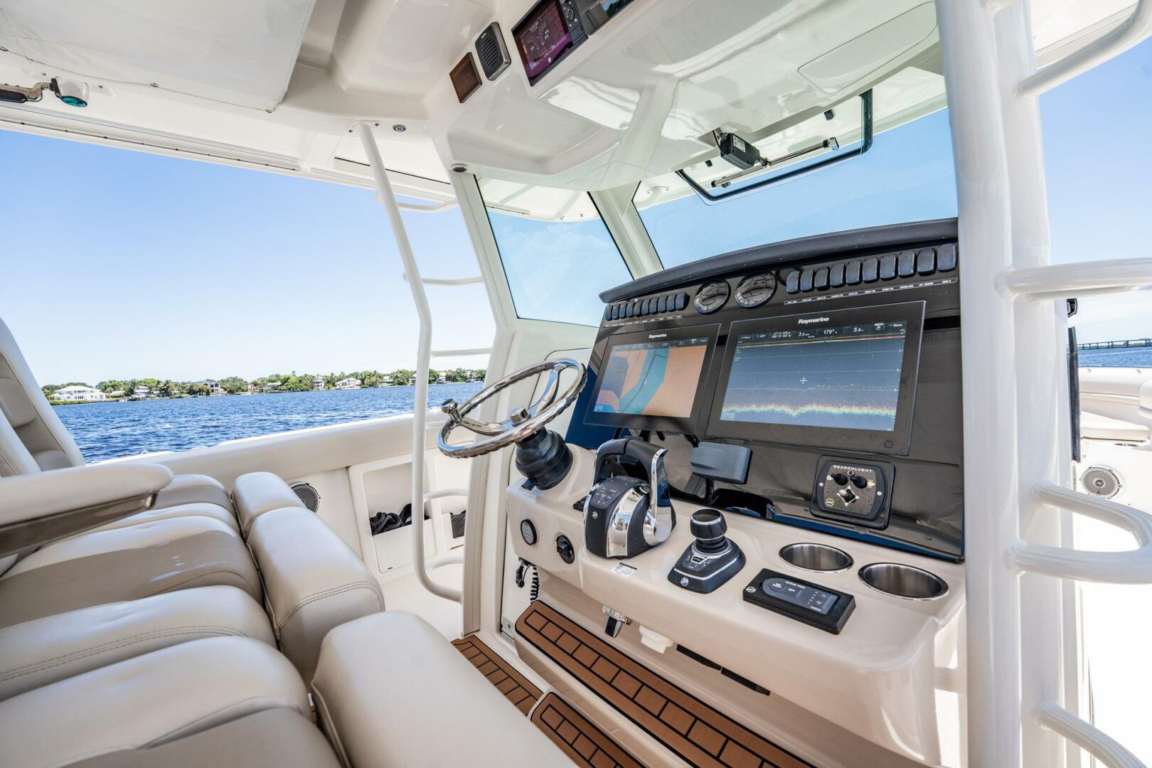 2018 Boston Whaler 380 Outrage - Image 32