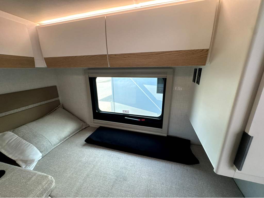 2027 THOR MOTOR COACH TIBURON 24XL - Image 17