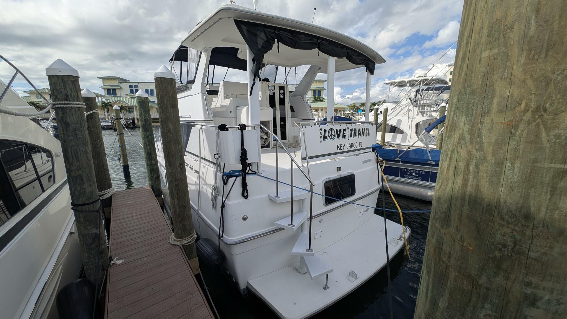1994 Carver 370 AFT CABIN - Image 3