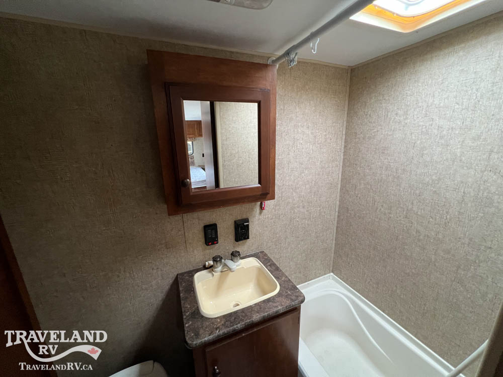 2015 KZ RV Spree Escape E200S - Image 15