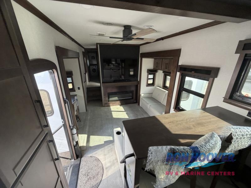 2025 FOREST RIVER 421FK - Image 117