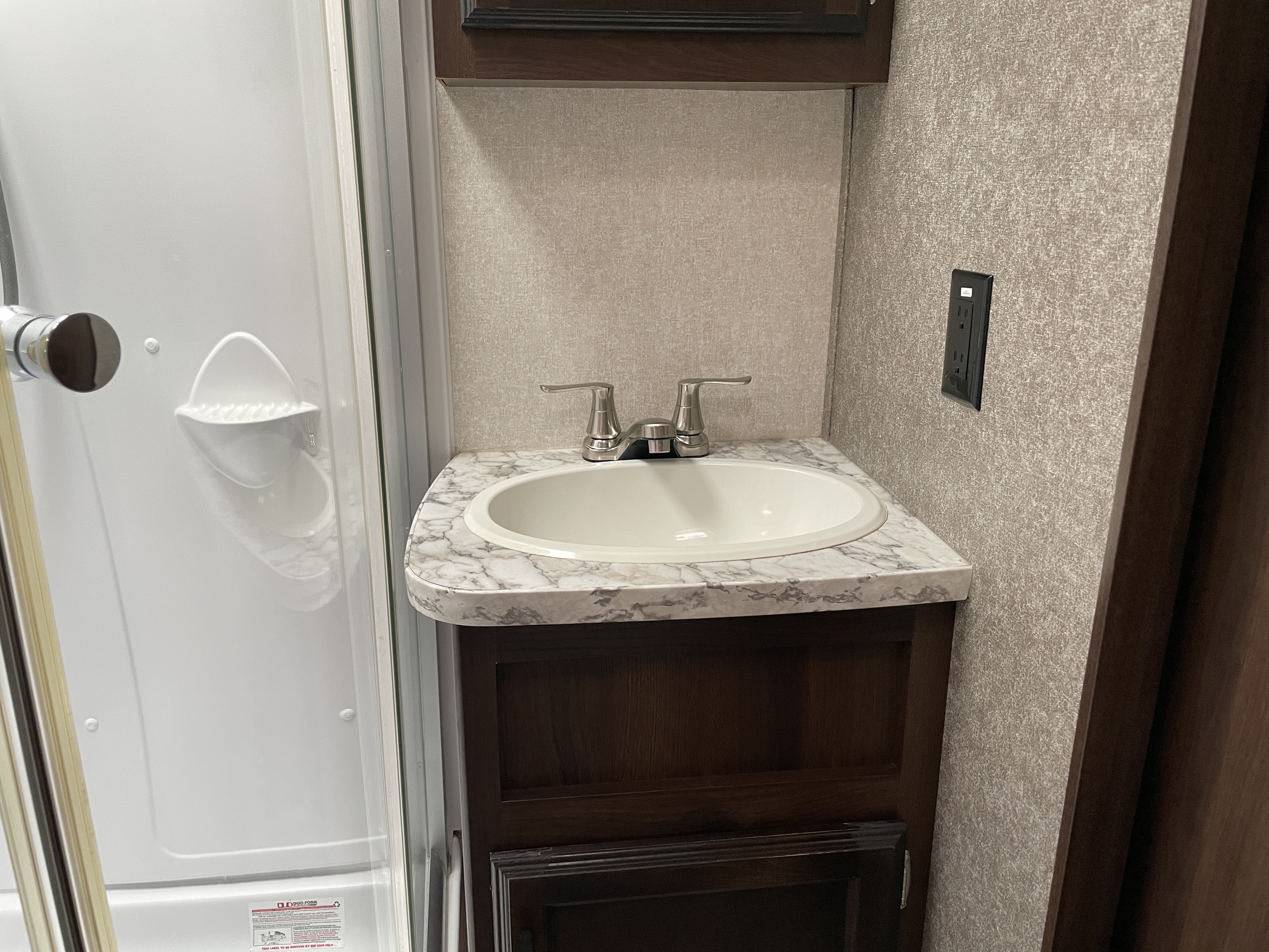 2019 Jayco Jay Feather 24RL - Image 16