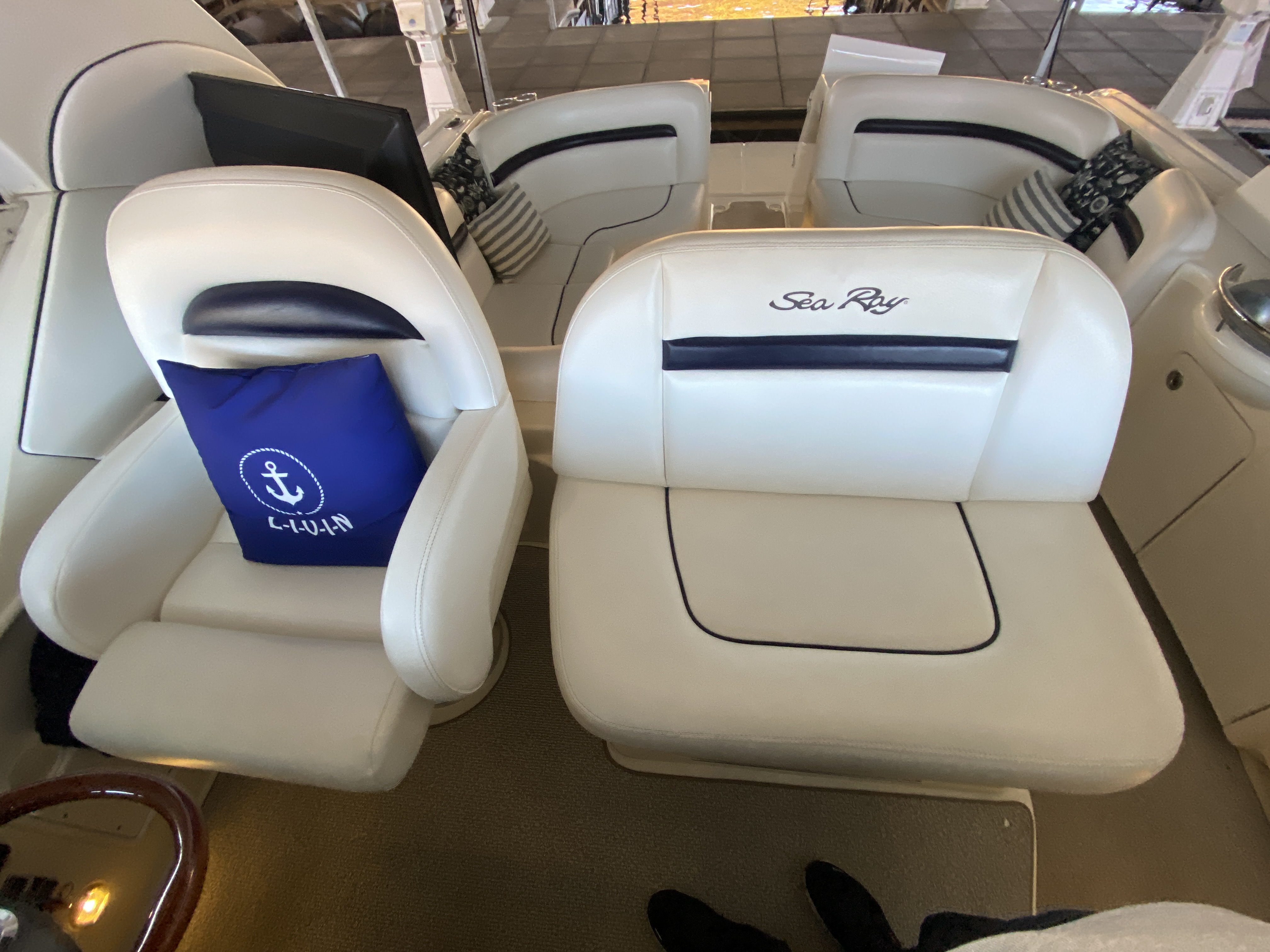 2006 Sea Ray 38 Sundancer - Image 20