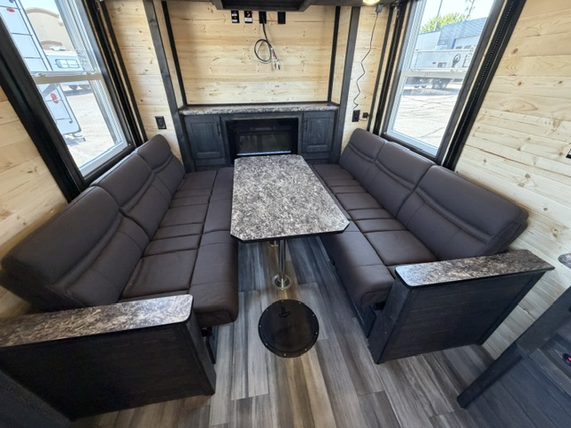 2027 ICE CASTLE RV EXTREME III 8X21 - Image 16