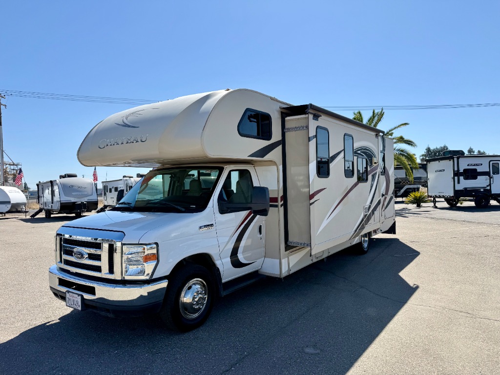 2017 Chateau 28Z - Image 1