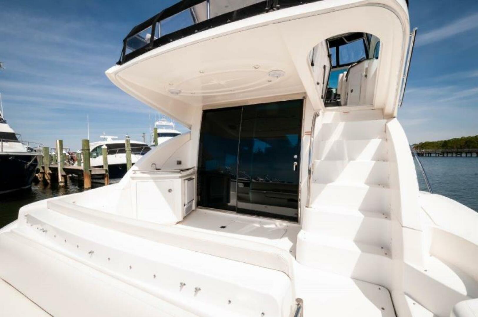 2006 Cruisers Yachts 477 Sport Sedan - Image 30