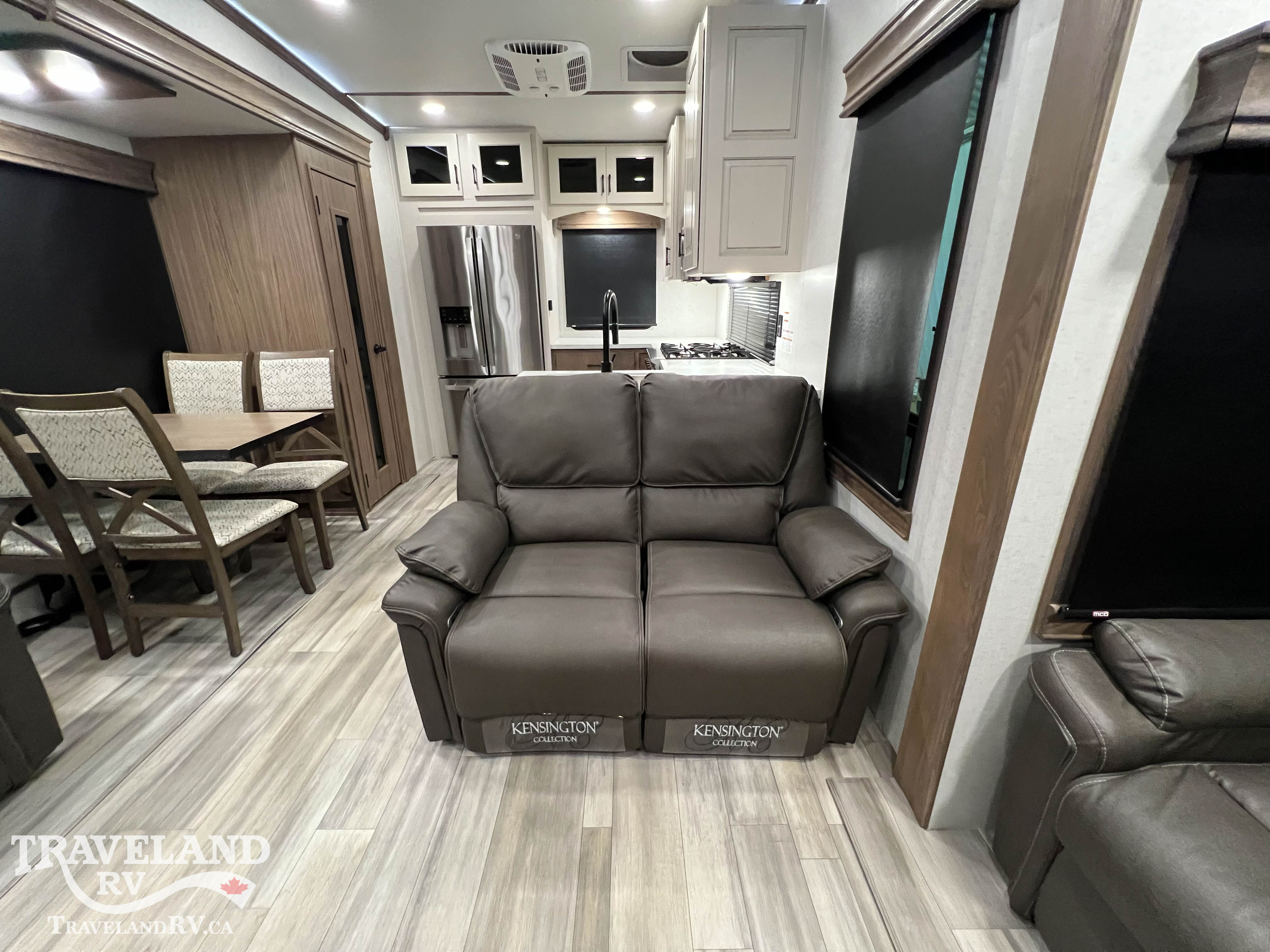 2023 Alliance RV Paradigm 382RK - Image 15