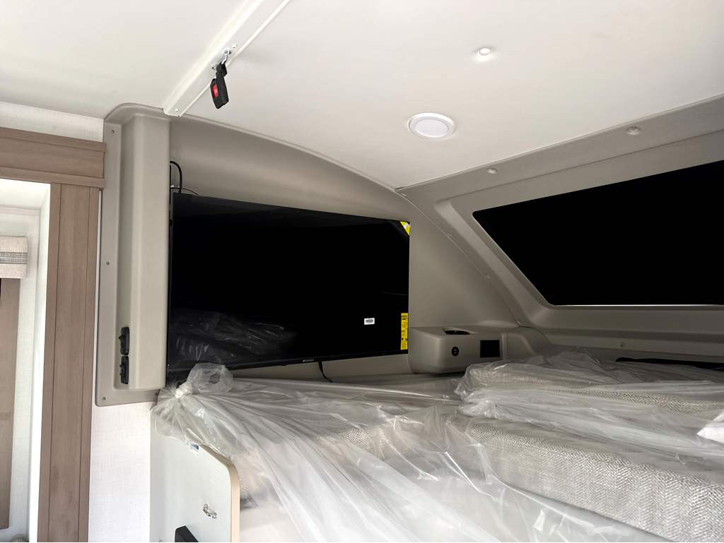 2027 ENTEGRA COACH ESTEEM XL 32U - Image 12