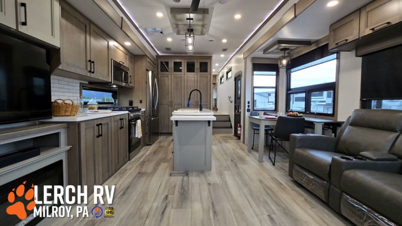 2026 KZ RV Durango Gold G384MSQ - Image 28