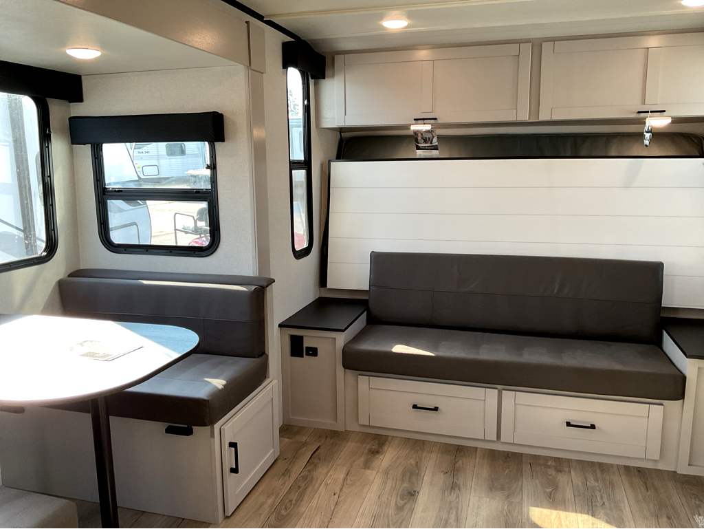 2026 JAYCO Jay Feather 19 MBS - Image 19