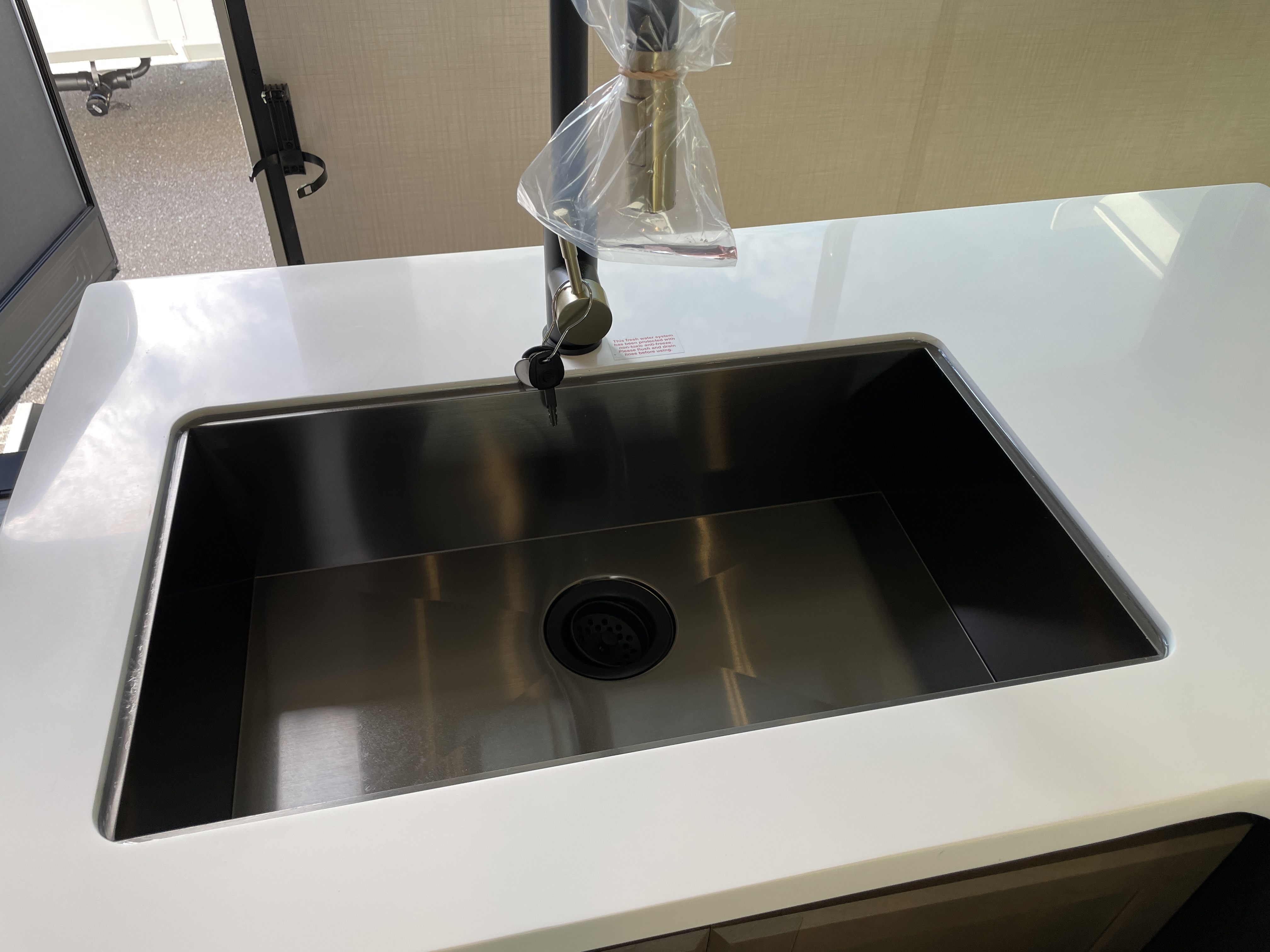 2027 Keystone Cougar 320RDS - Image 12