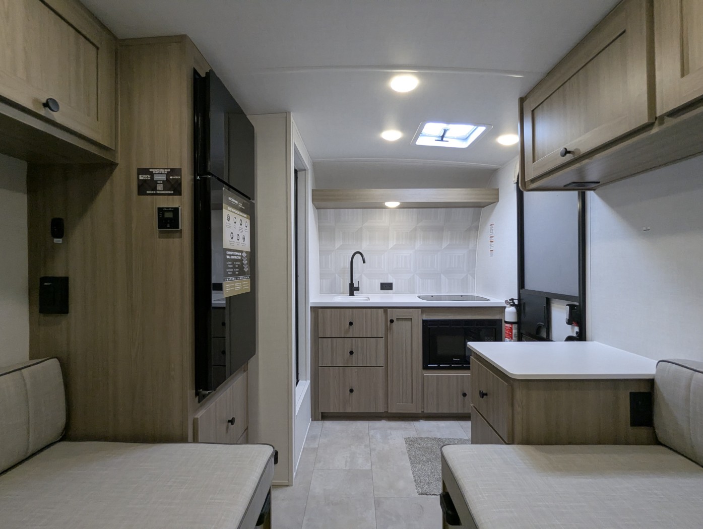 2027 Forest River Rockwood Geo Pro G15TLE - Image 17