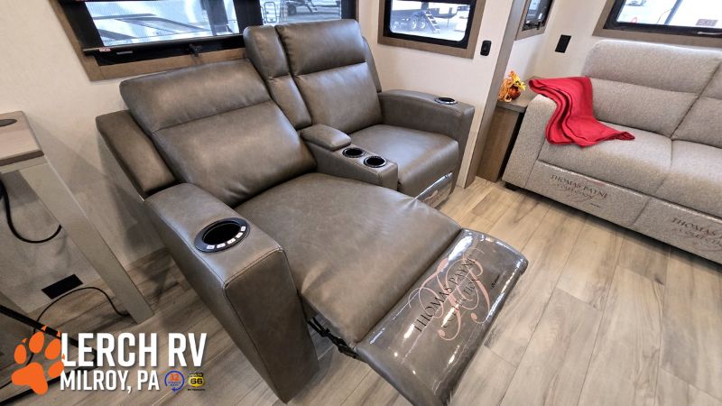 2026 KZ RV Durango Gold G384MSQ - Image 25