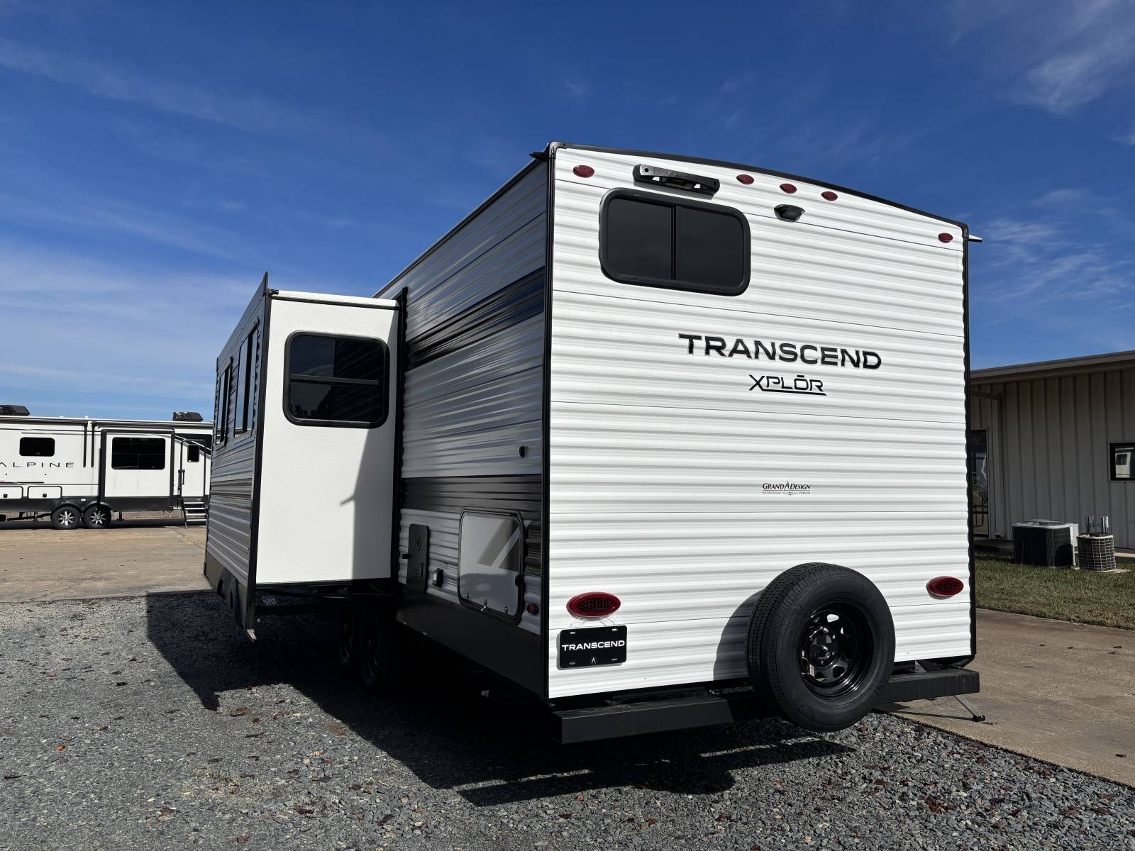 2026 Grand Design Transcend XPLOR 27DBX - Image 5