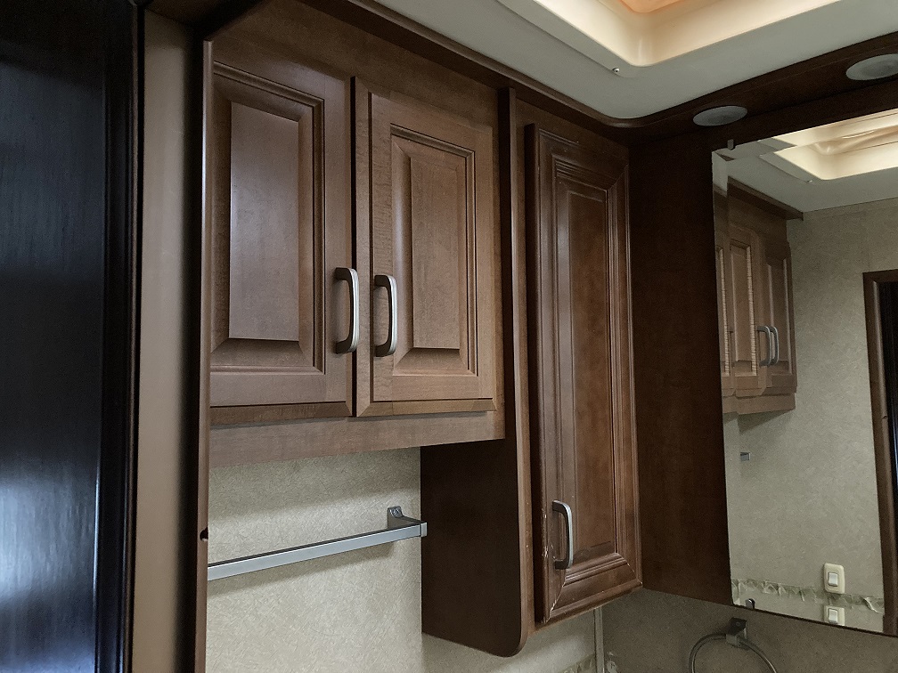 2012 Thor Motor Coach Challenger 32VS - Image 26