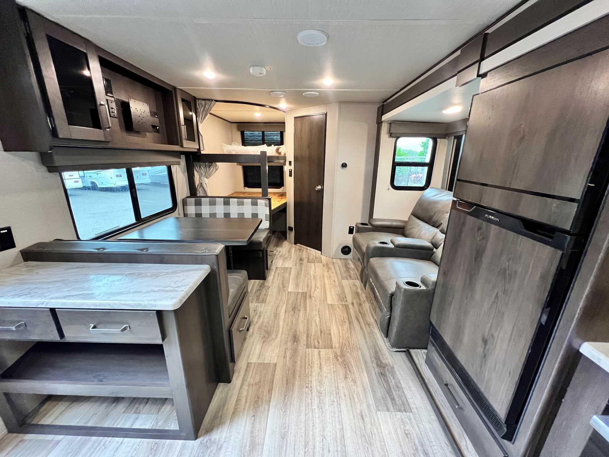 2022 Grand Design Transcend XPLOR 261BH - Image 7