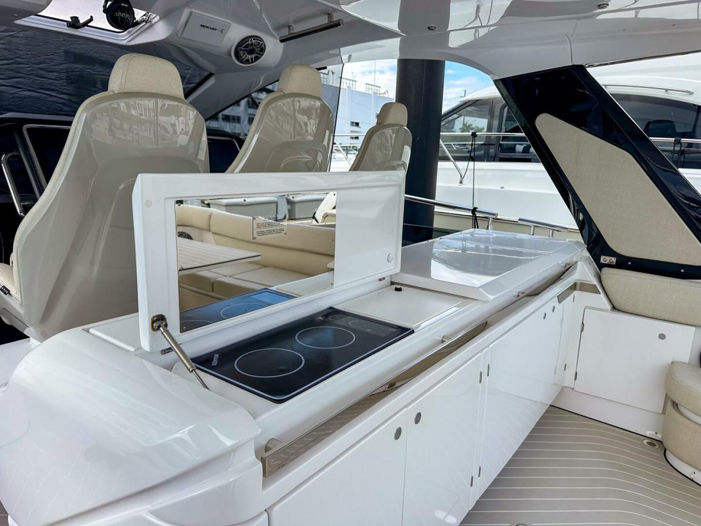 2023 Azimut Verve 47 - Image 13