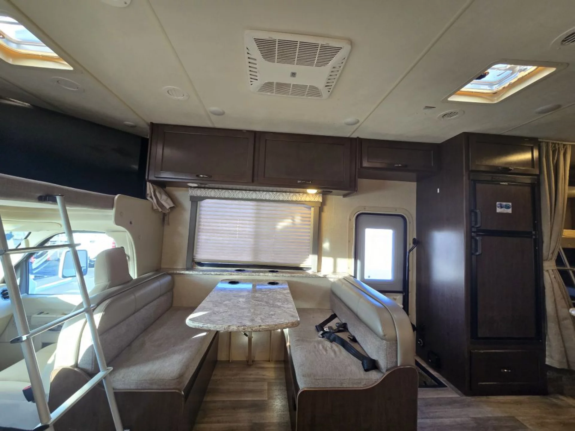 2019 THOR MOTOR COACH FREEDOM ELITE 30FE - Image 19