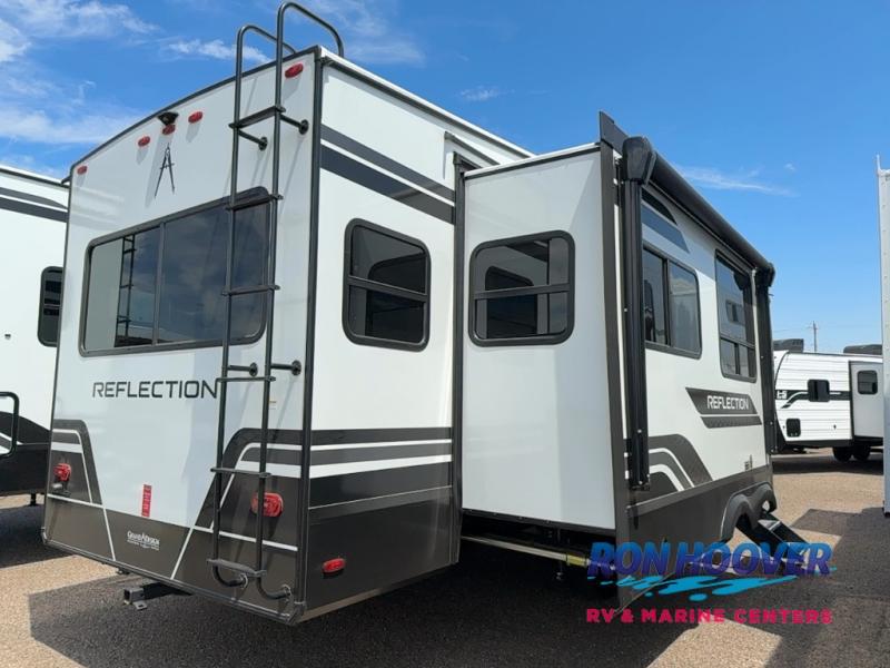2026 GRAND DESIGN 337RLS - Image 3