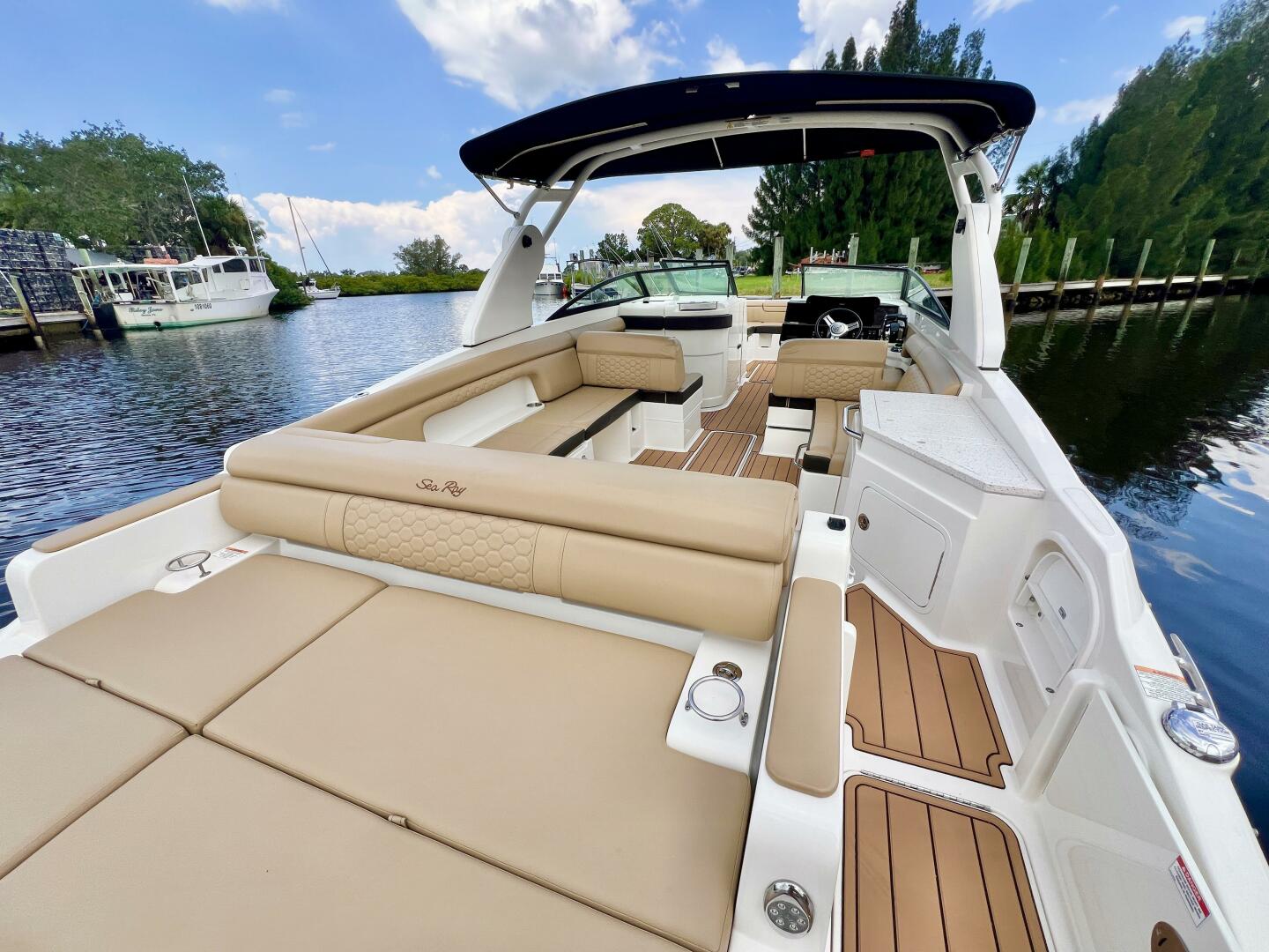 2019 Sea Ray SDX 290 OB - Image 29