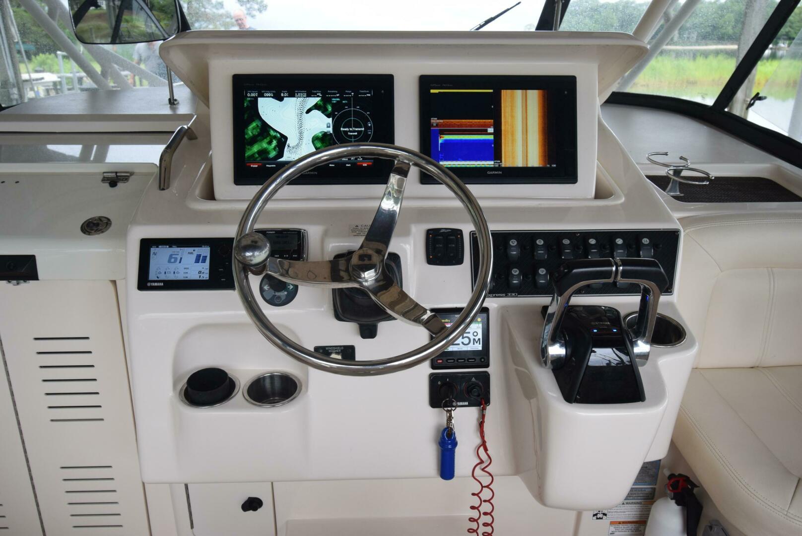 2016 Grady-White Express 330 - Image 33