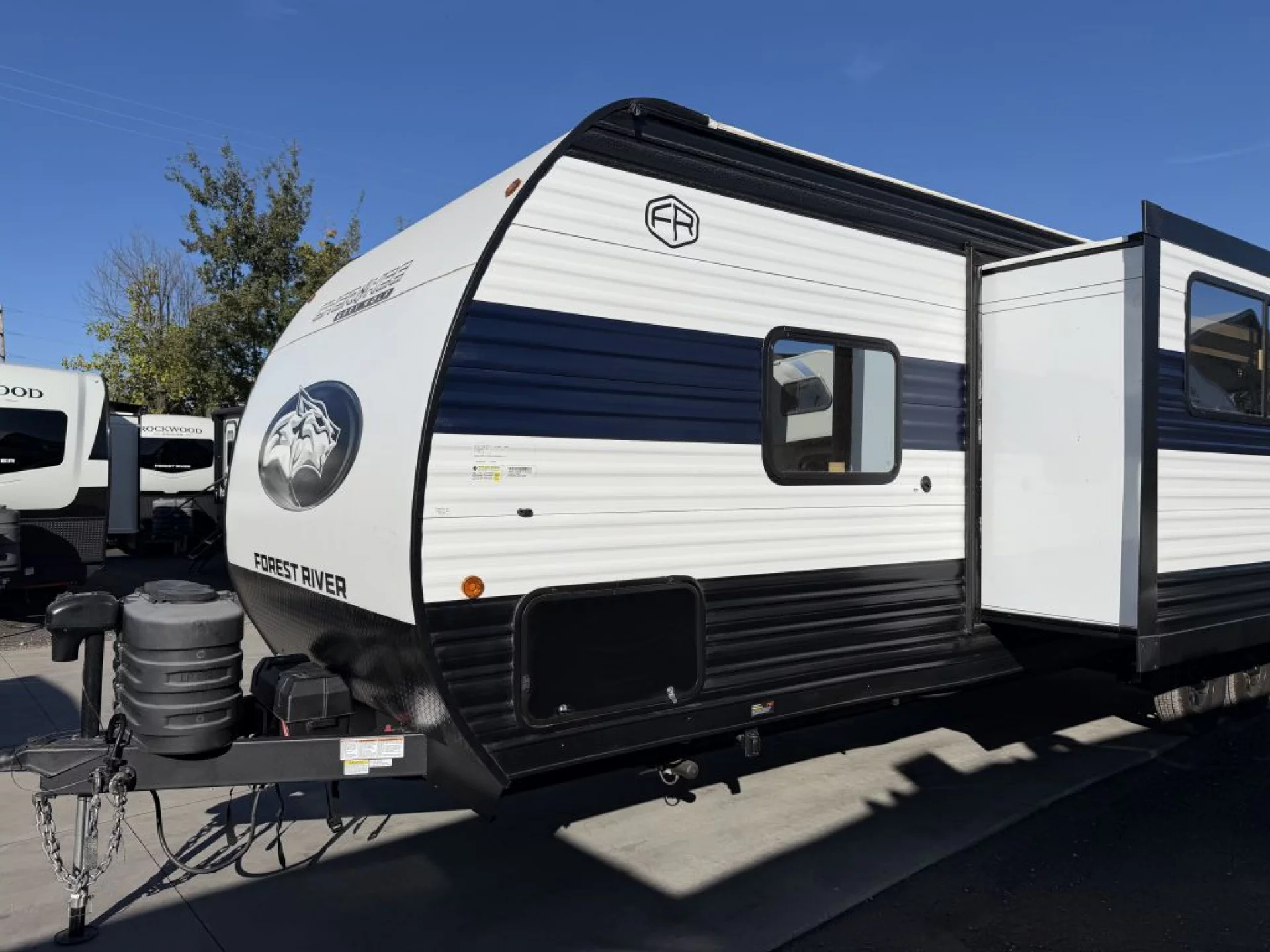 2026 FOREST RIVER CHEROKEE GREY WOLF 26KF - Image 11