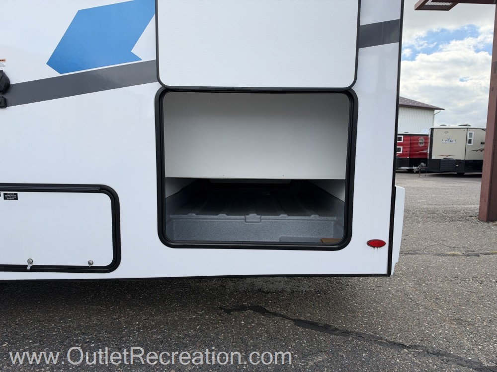 2025 Forest River Sunseeker 3010DS - Image 7