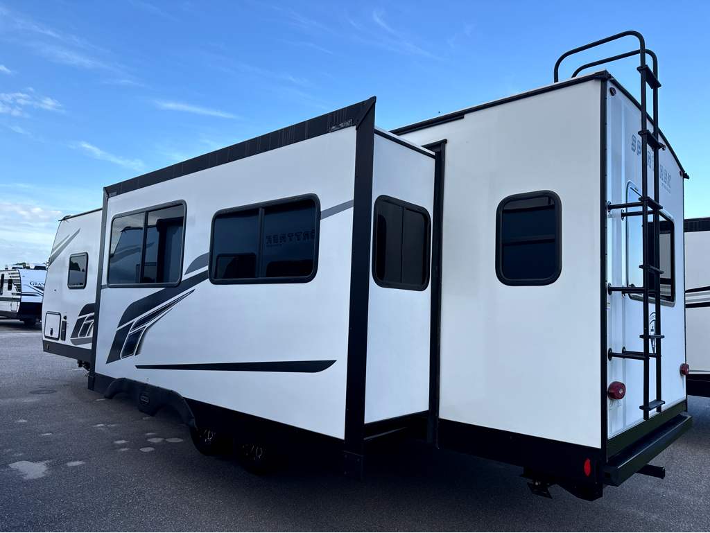 2026 VENTURE RV SPORTTREK 312VIK - Image 4