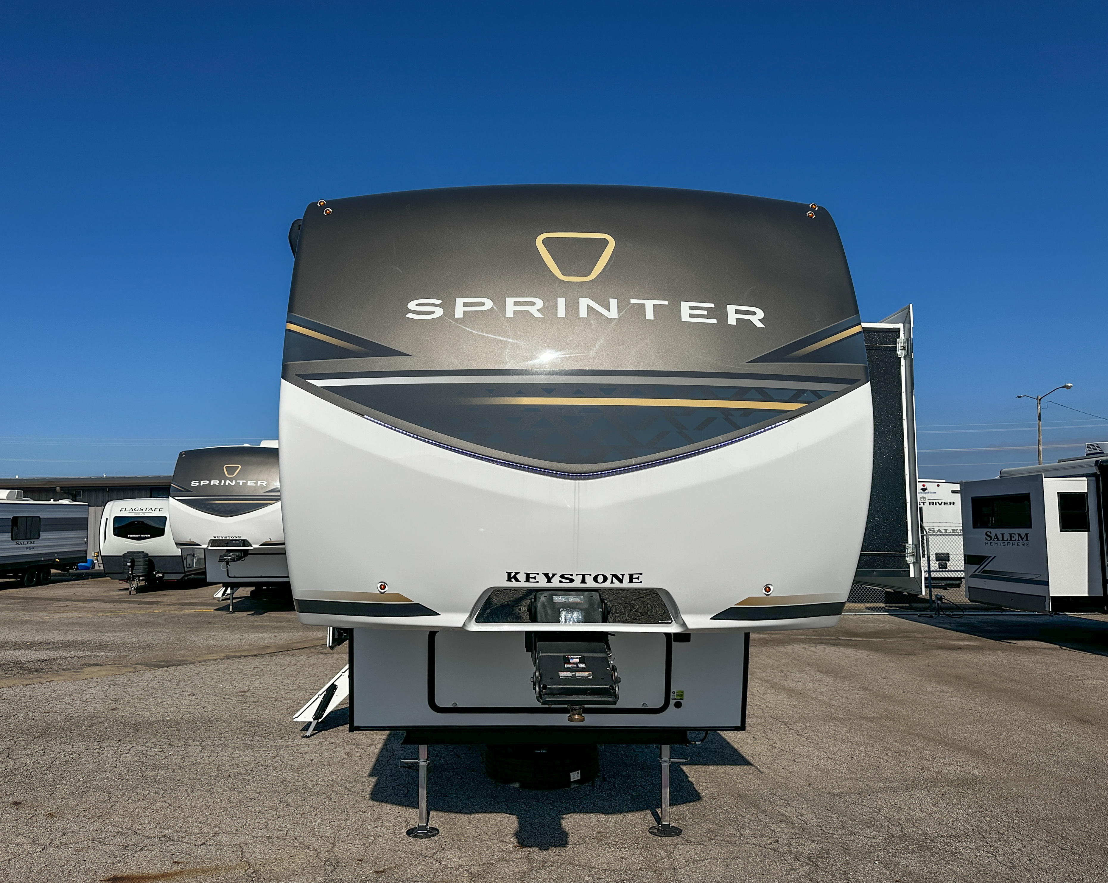 2026 Keystone Sprinter 3920DSL - Image 3