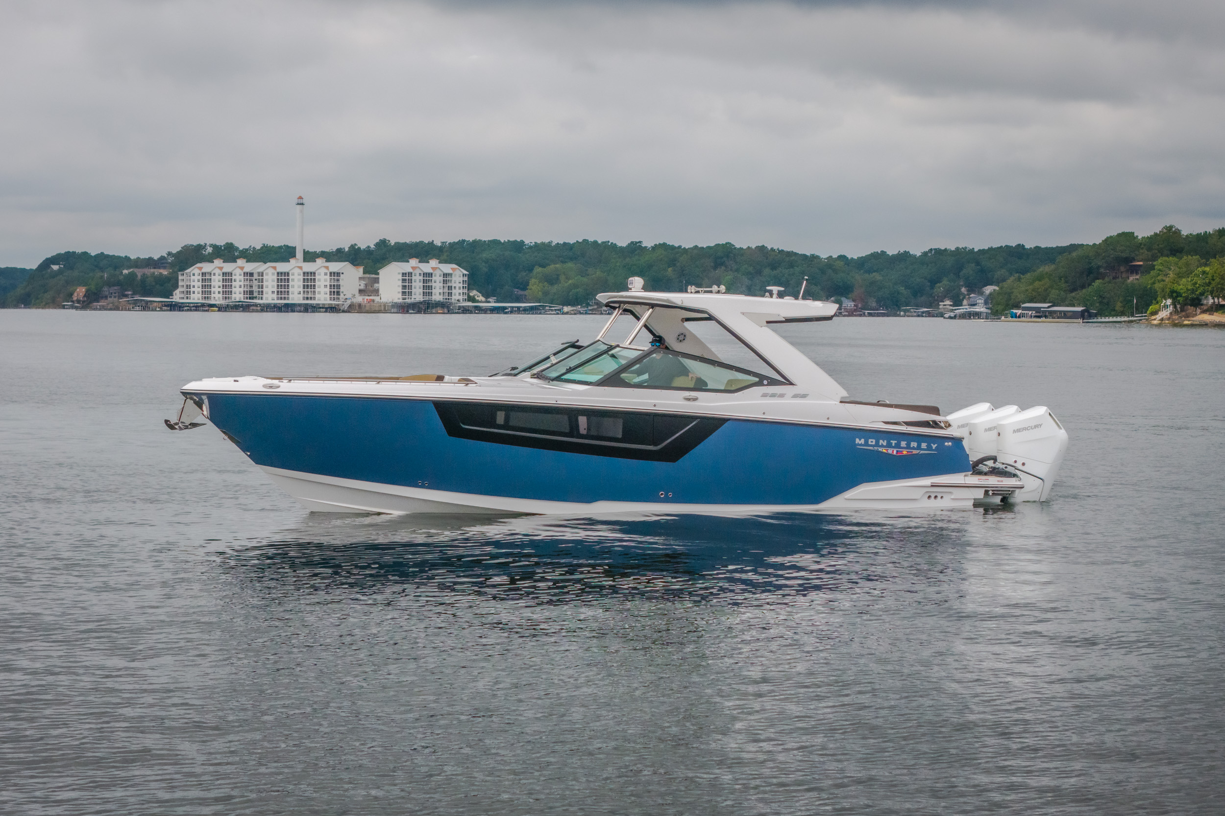 2025 Monterey 385SS - Image 68