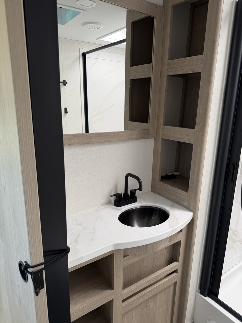 2026 Grand Design Imagine XLS 25RLE - Image 13