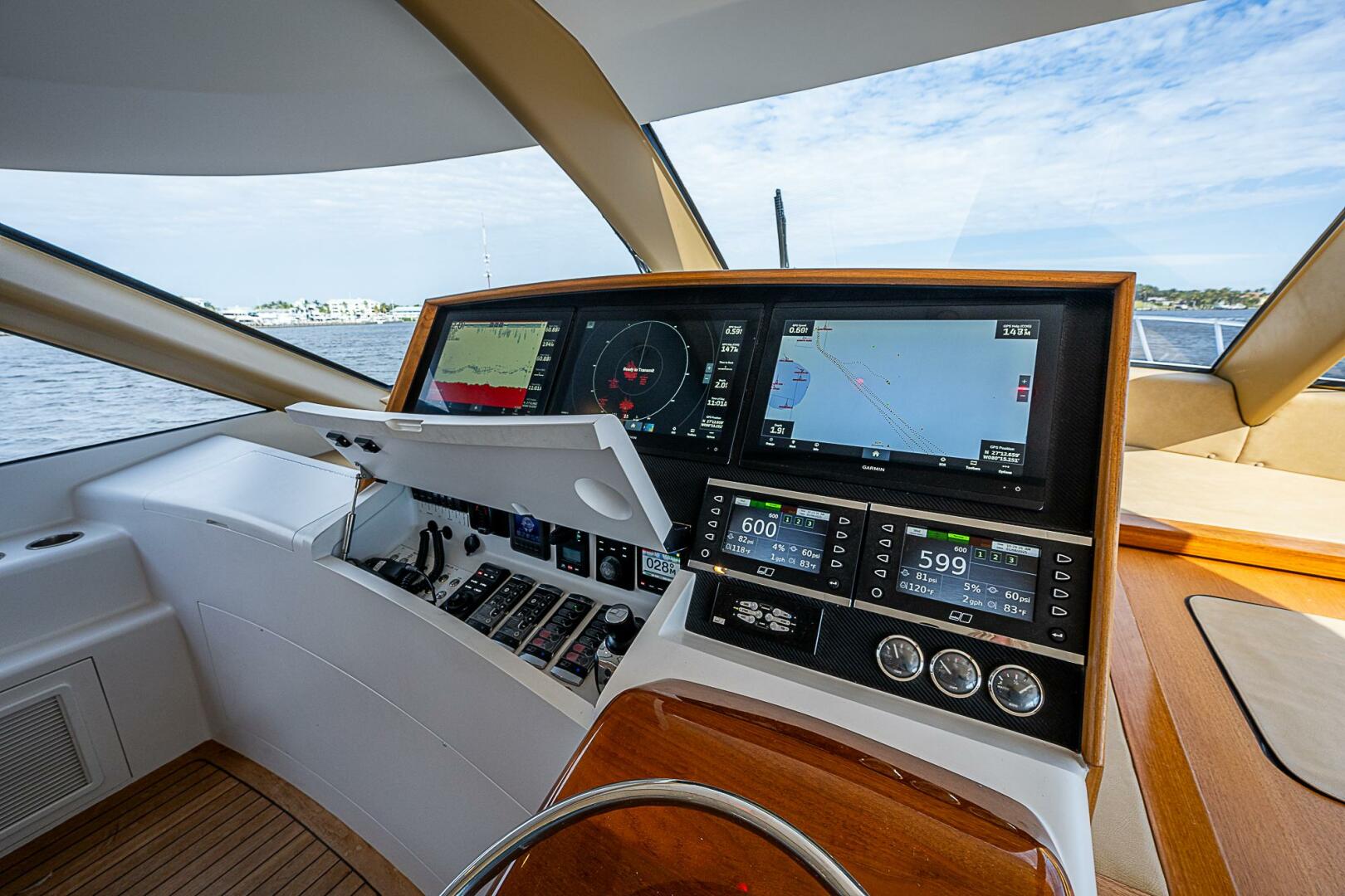 2017 F&S Cusotm Express Sportfish - Image 33