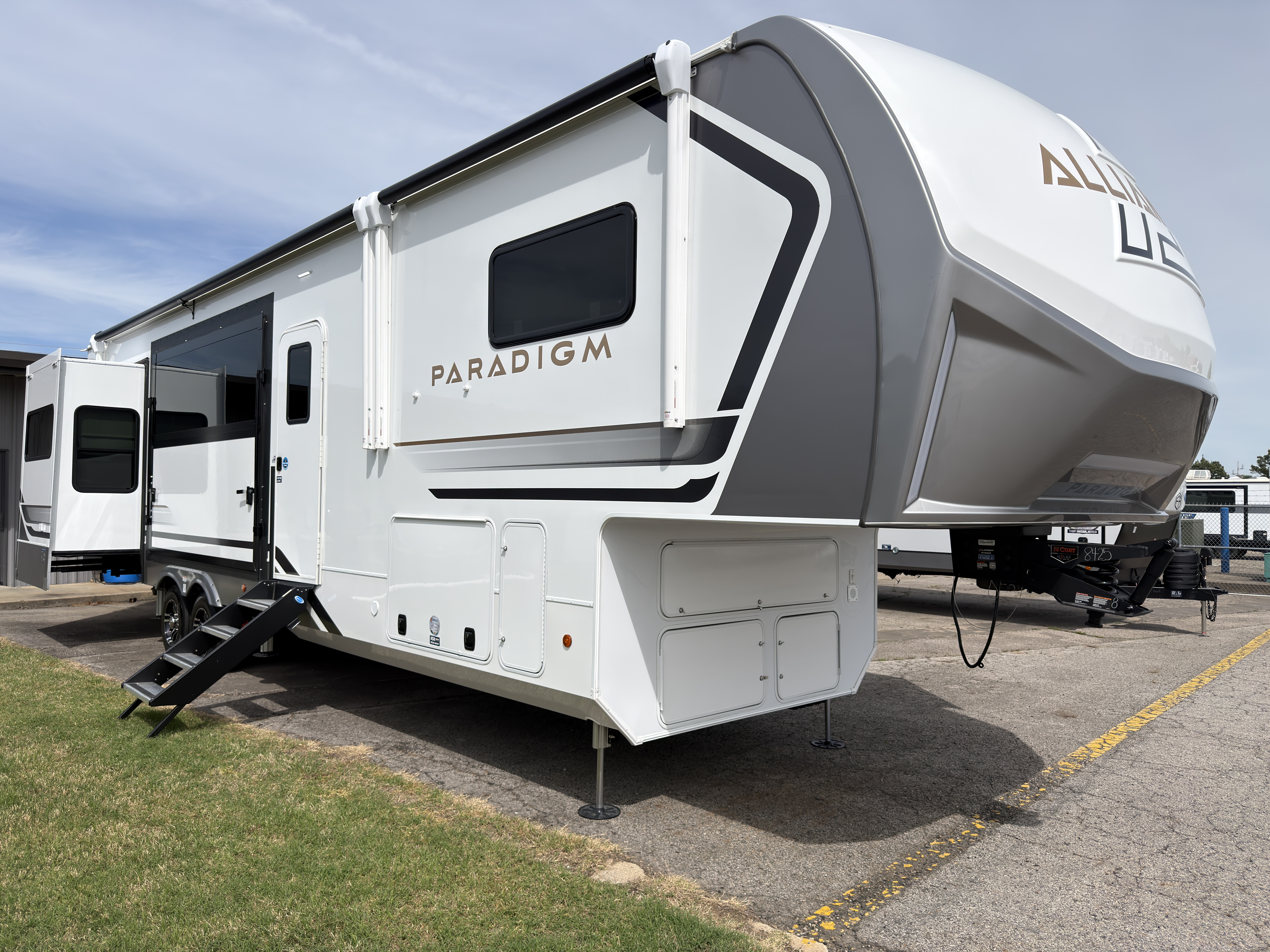 2026 Alliance RV Paradigm 388SP - Image 1