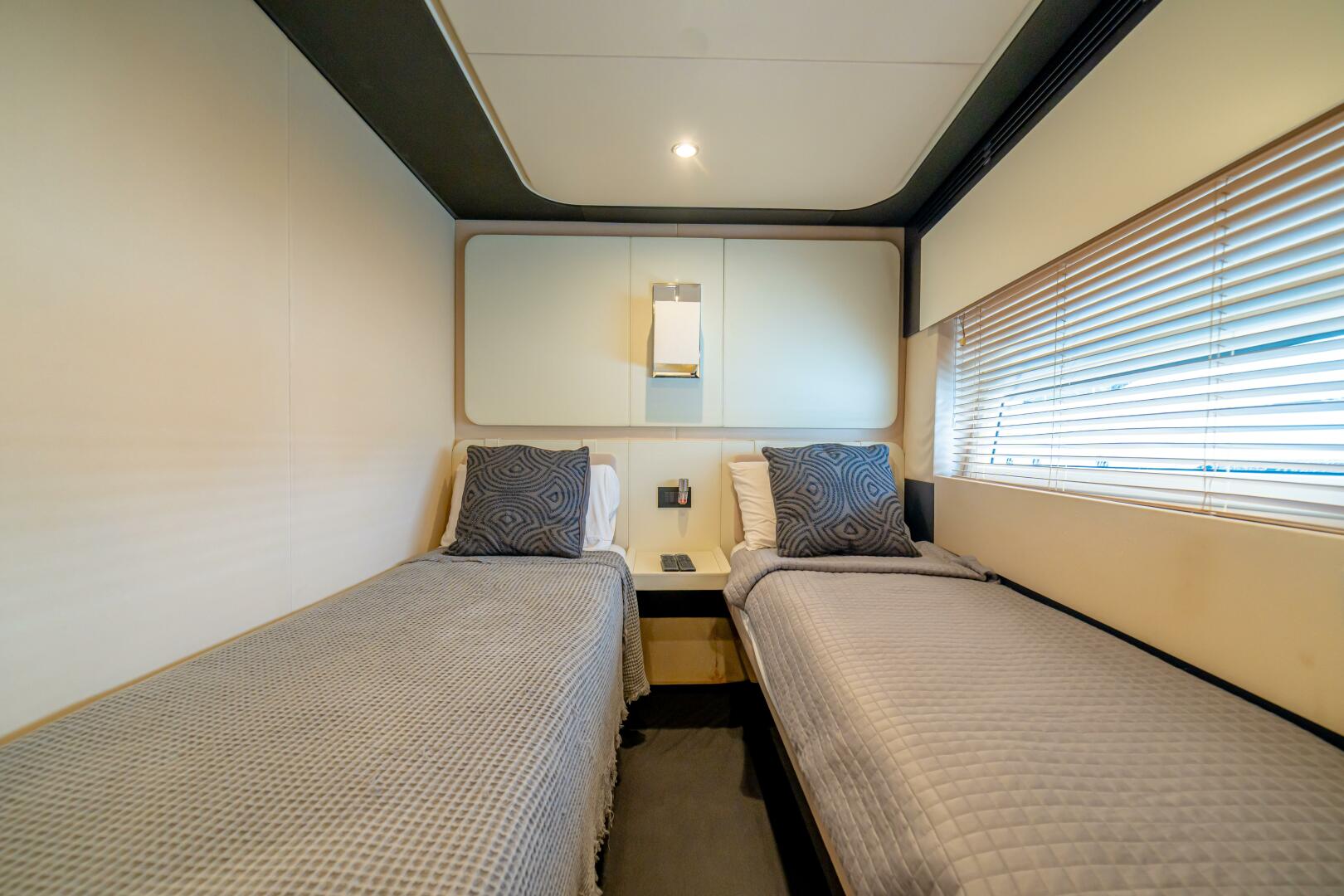 2017 Azimut 77S - Image 79