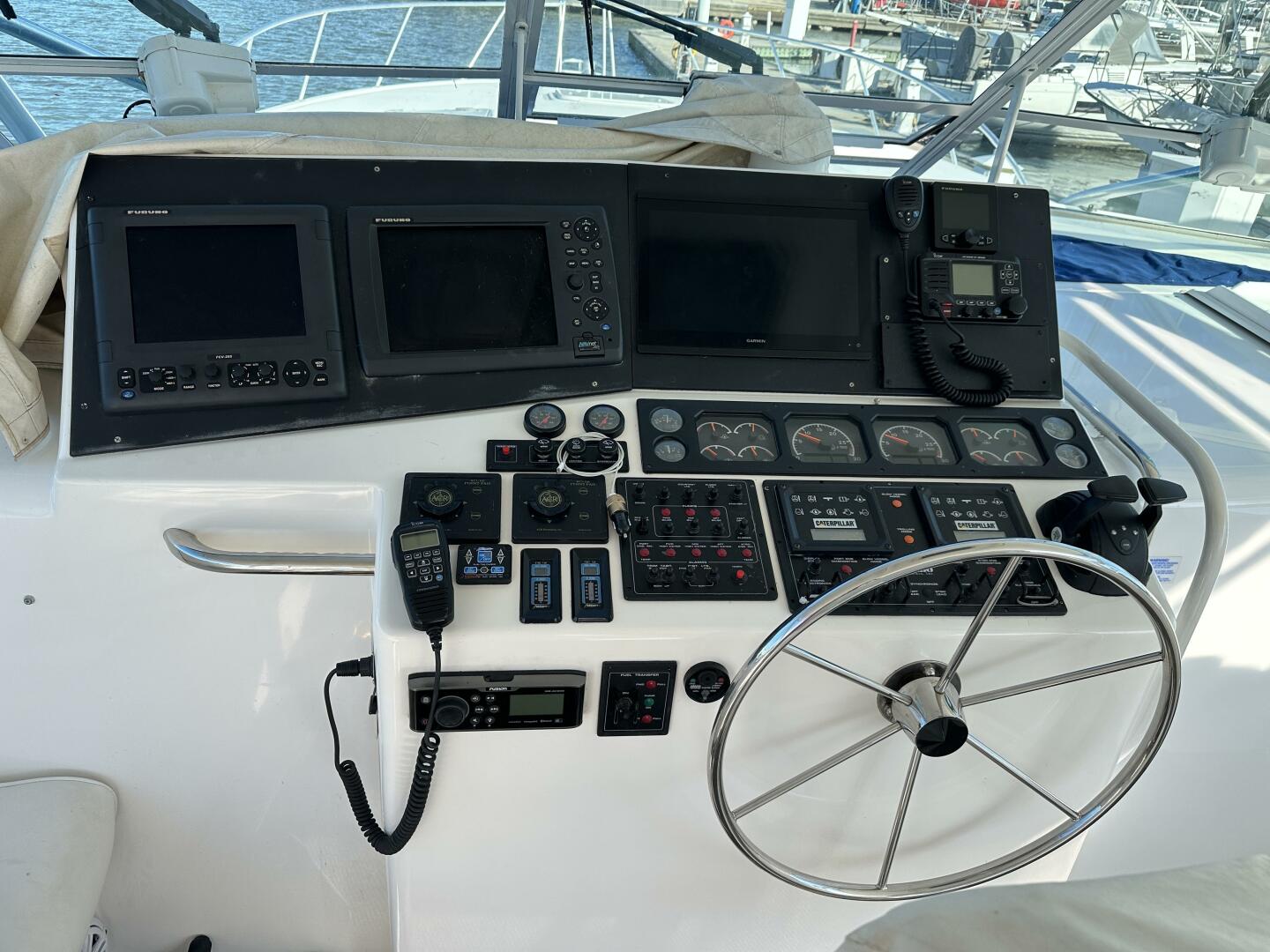 2000 Cabo 45 Express - Image 6