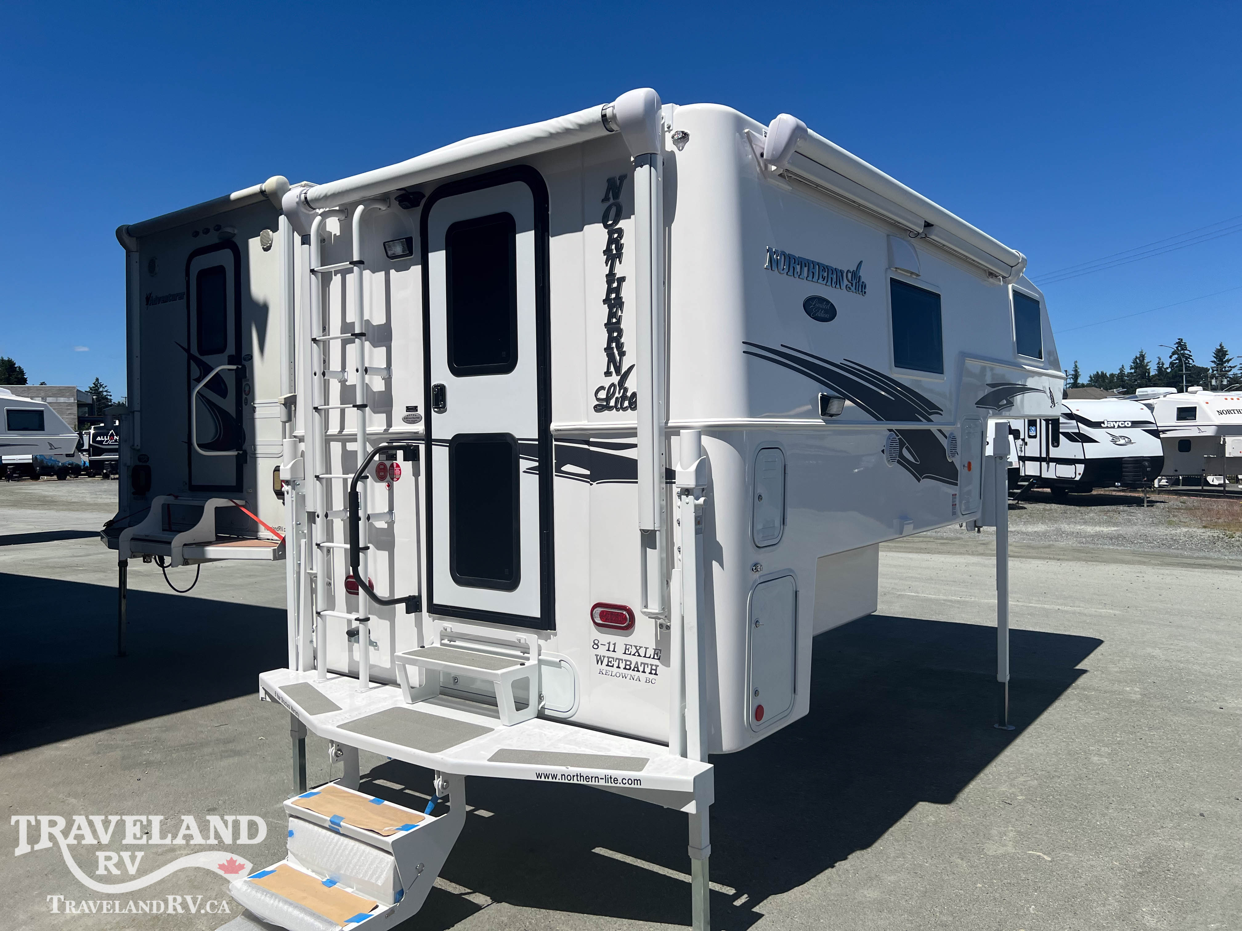 2027 NORTHERN LITE LIMITED EDITION 8-11EX LE WB - Image 4