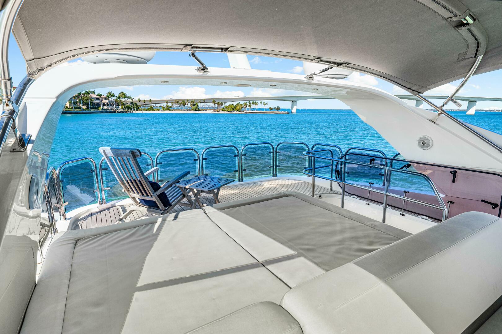 2014 Princess Y72 - Image 107