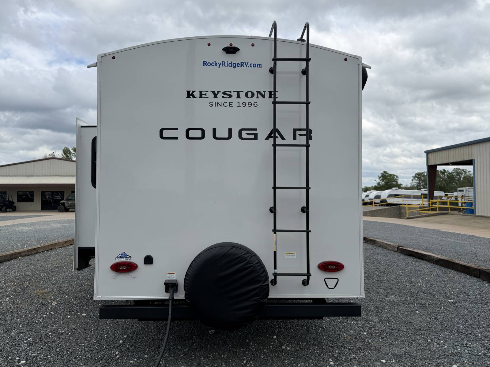 2026 Keystone Cougar Half-Ton 26LBW - Image 6