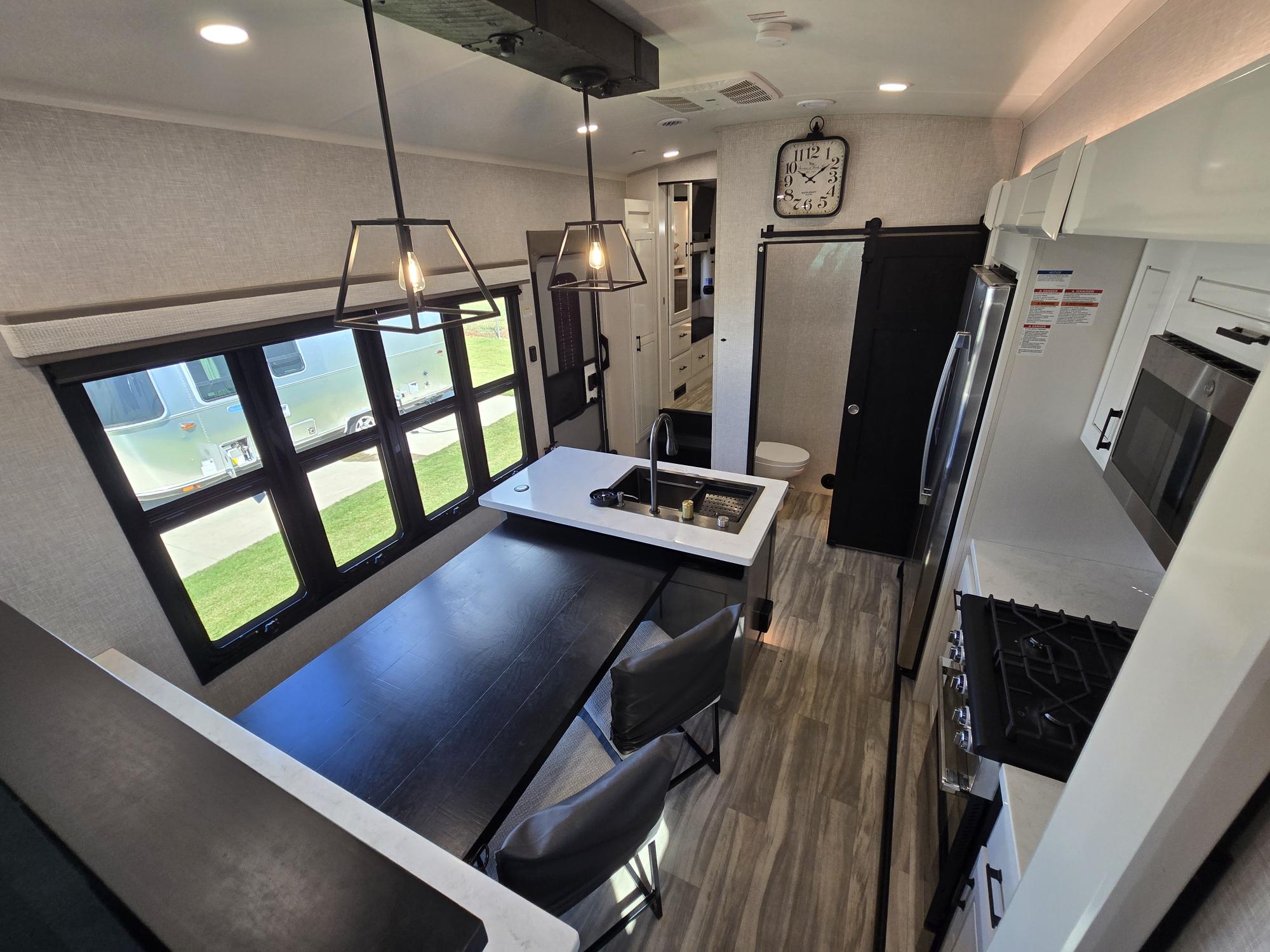 2025 JAYCO PINNACLE 38FLGS - Image 26