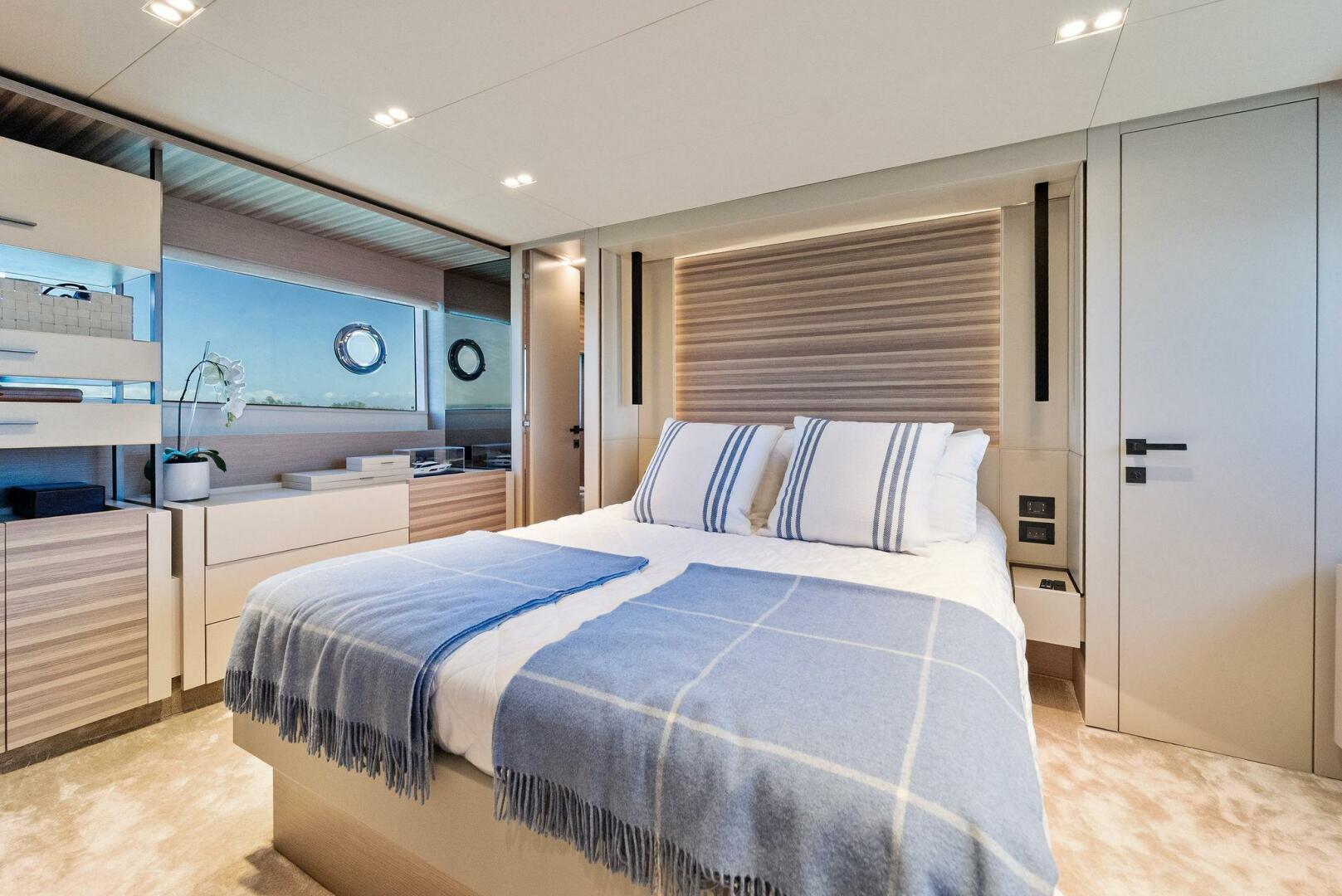 2023 Ferretti Yachts 670 - Image 66