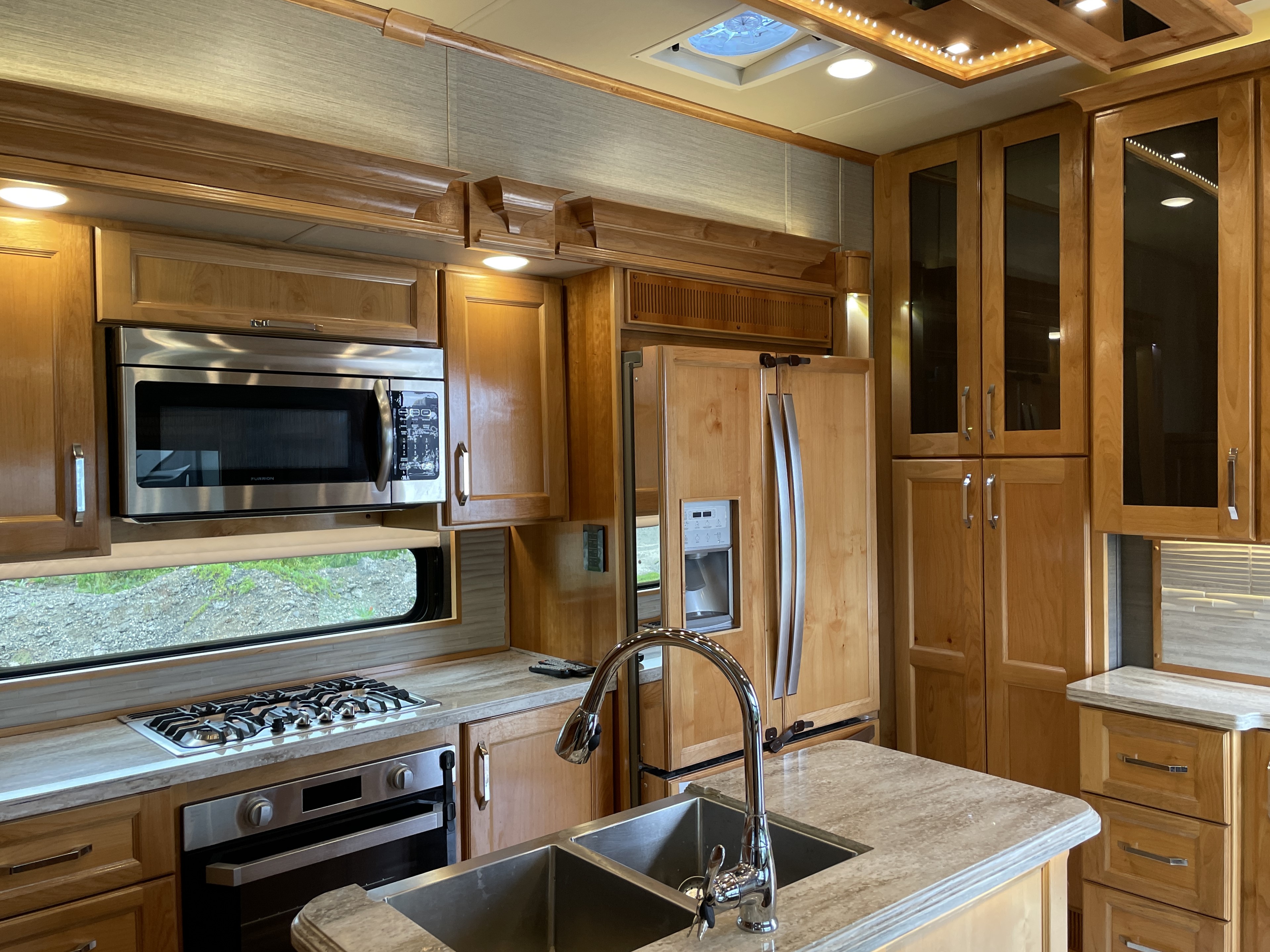 2020 Vanleigh RV Beacon 42RDB - Image 19
