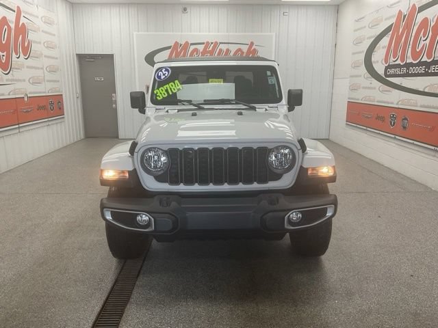 2025 Jeep Gladiator Sport S 4x4 - Image 4