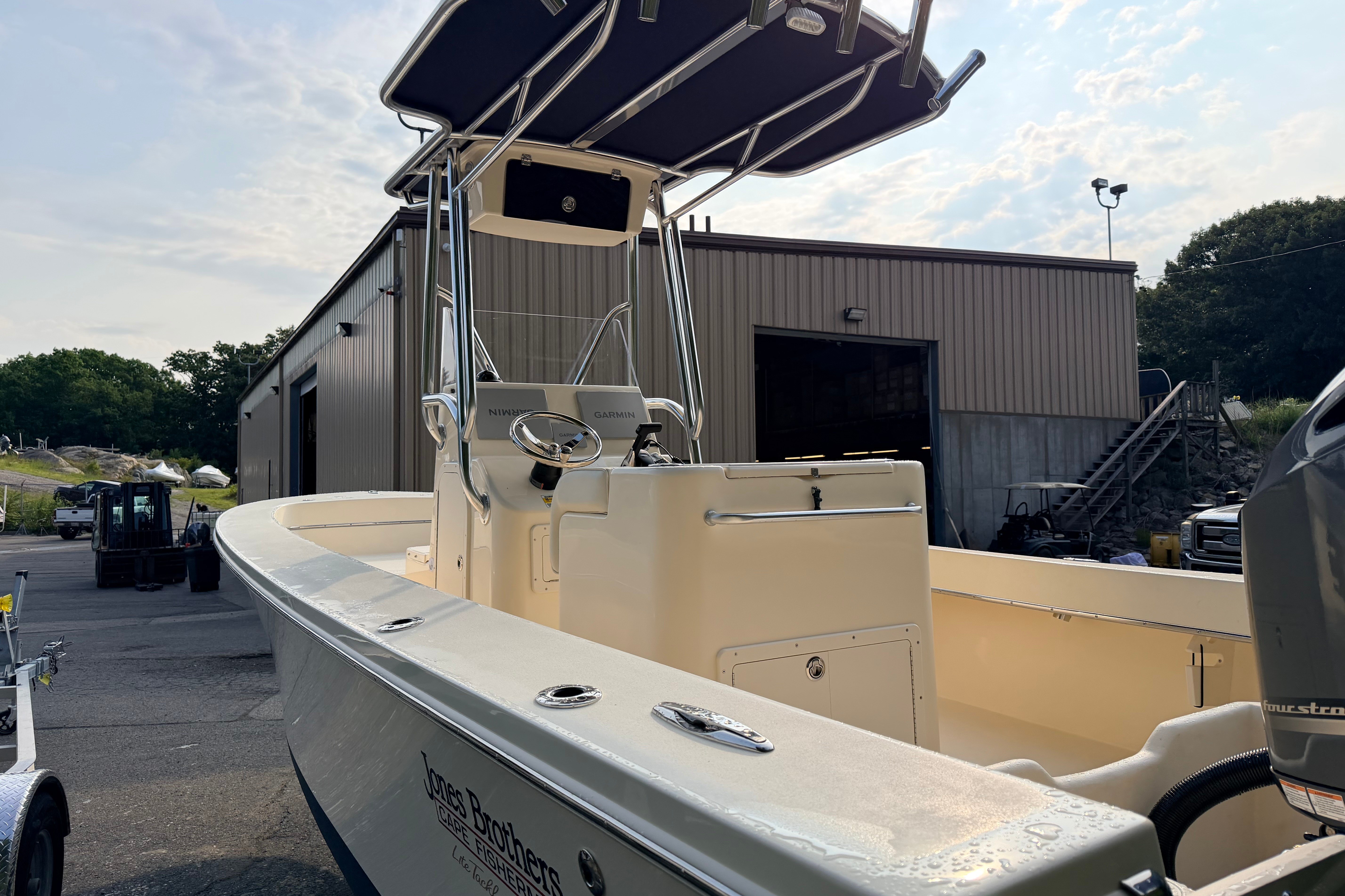 2026 Jones Brothers Cape Fisherman 23 Standard - Image 38