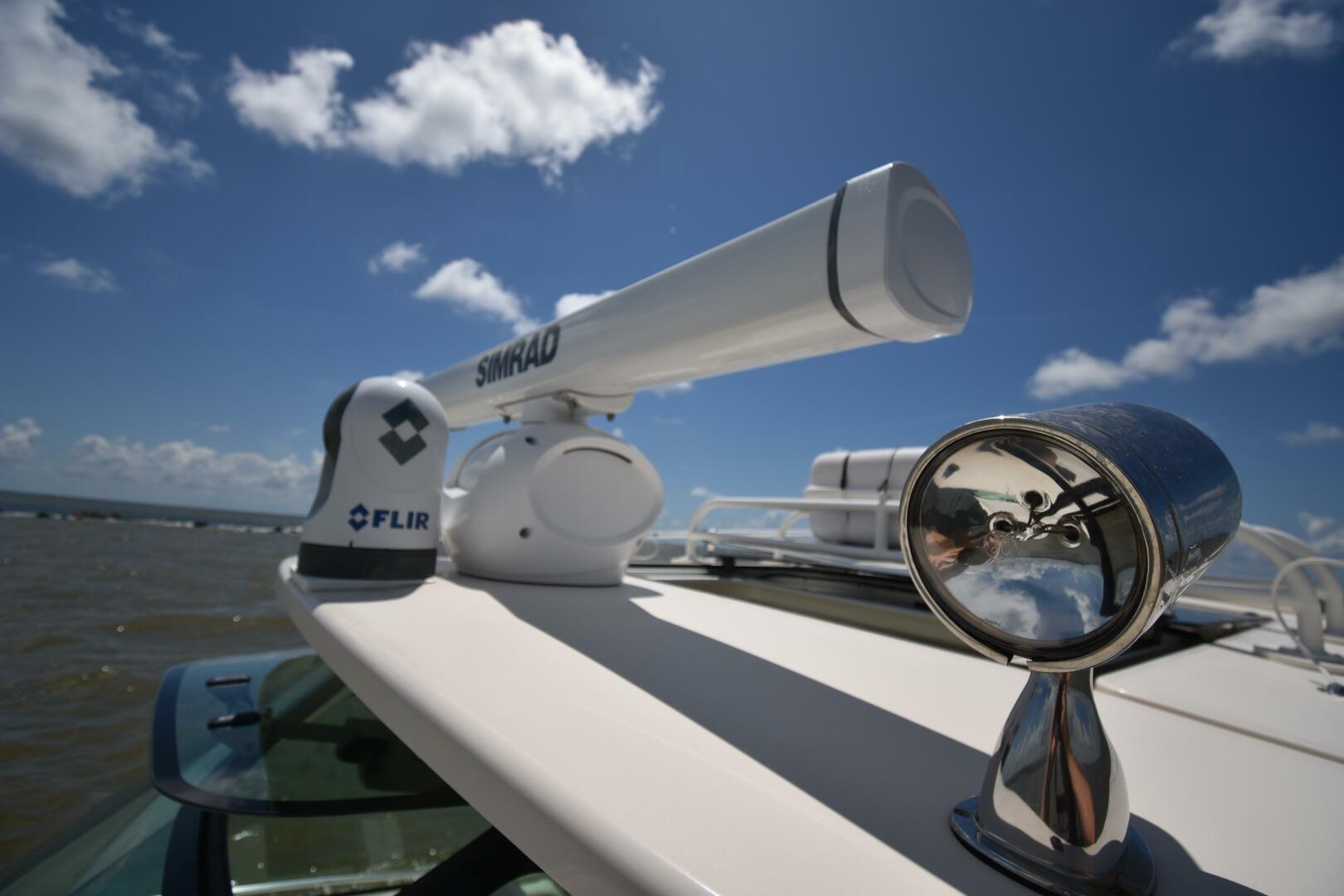2016 Grady-White 330 Express - Image 36