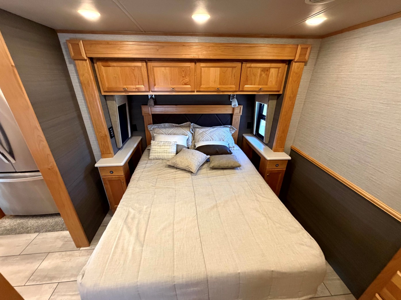 2022 Tiffin Open Road Allegro 34 PA - Image 20
