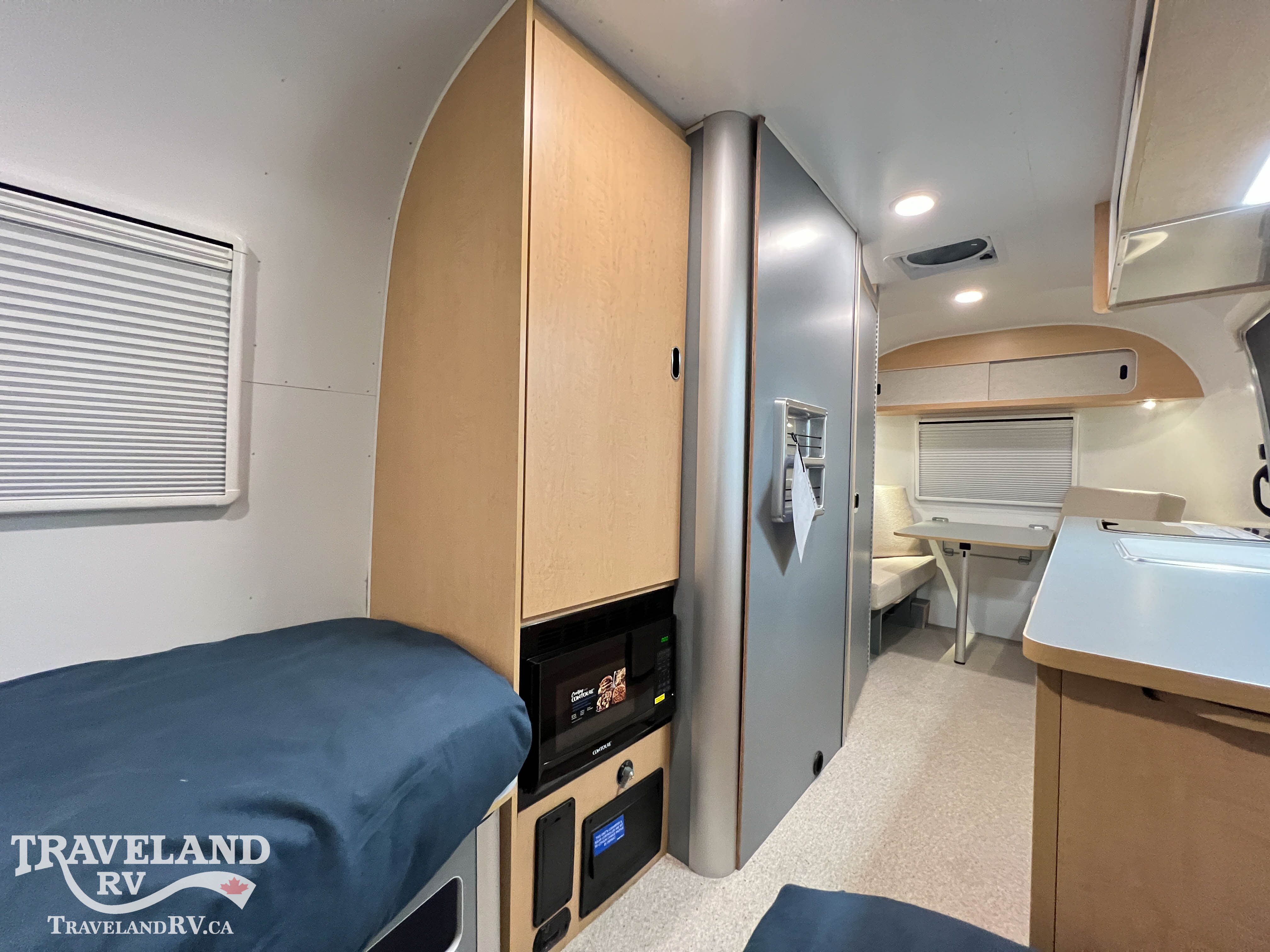 2026 AIRSTREAM 22RB WORLD TRAVELER - Image 20