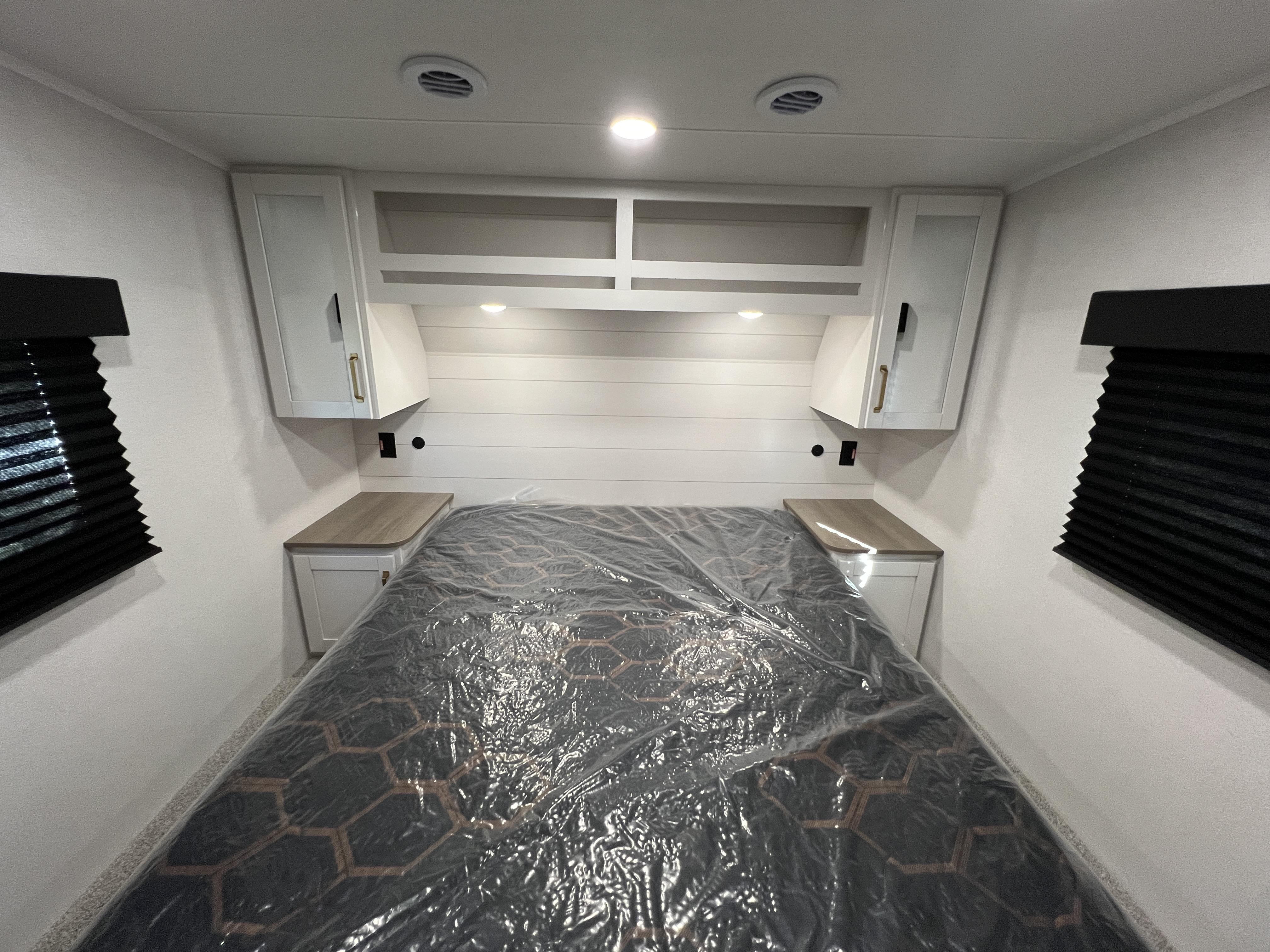 2027 Jayco Eagle SLE 28BHU - Image 30