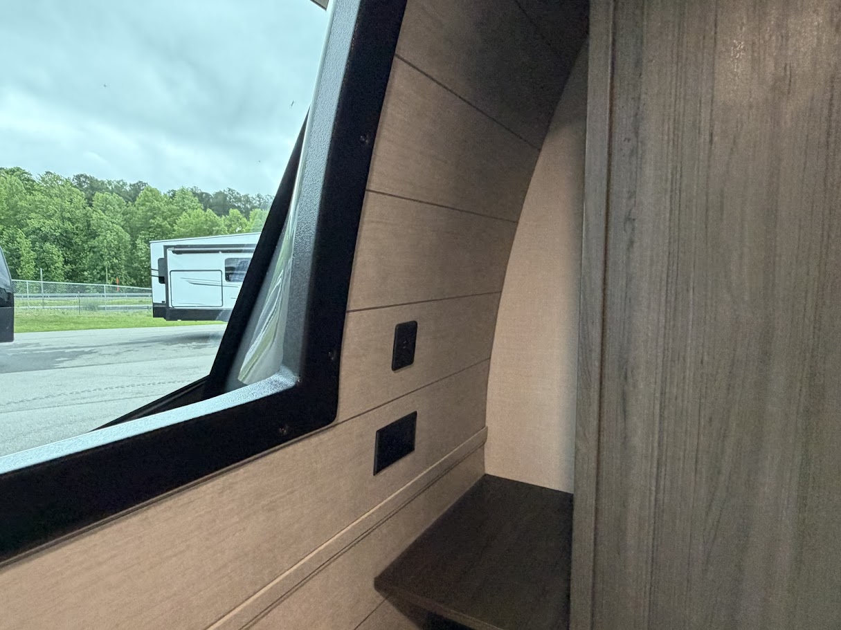 2026 VENTURE RV SPORTTREK 343VIK - Image 65