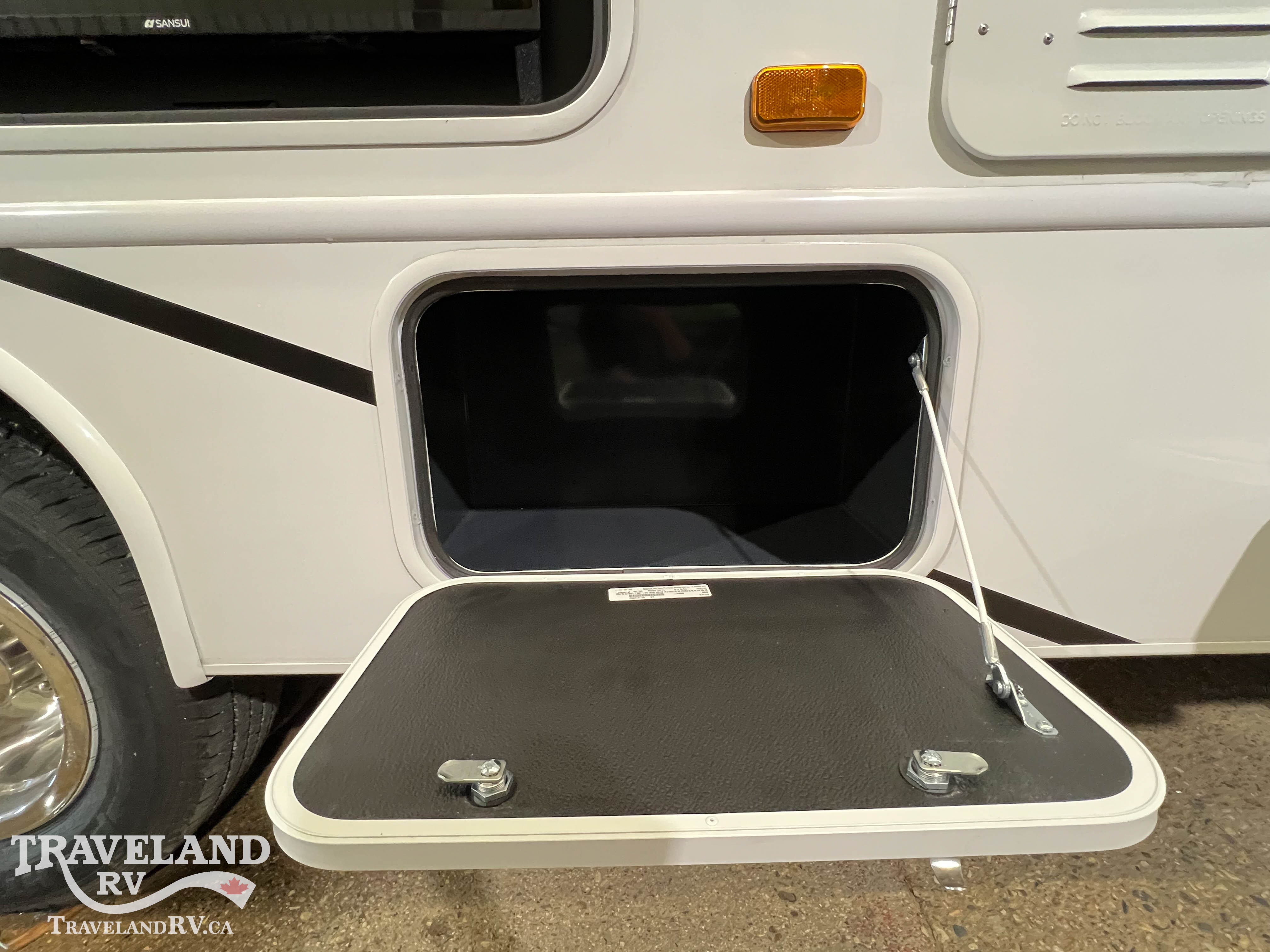 2027 Entegra Coach ODYSSEY 30Z - Image 7